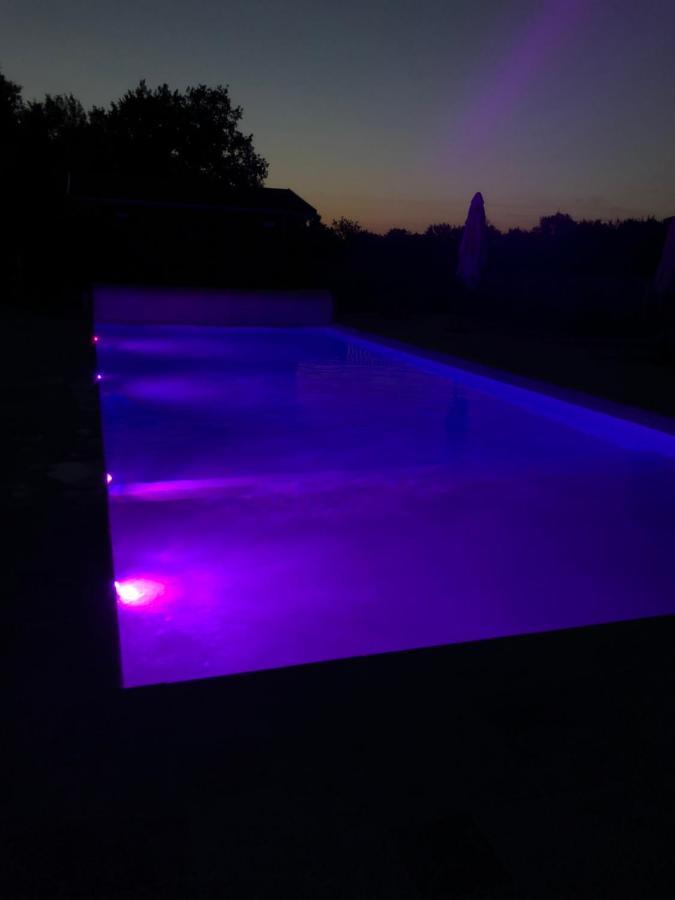 Gites Du Domaine De La Gauderie Sanilhac  ภายนอก รูปภาพ